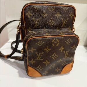 Louis Vuitton Monogram Amazone Bag